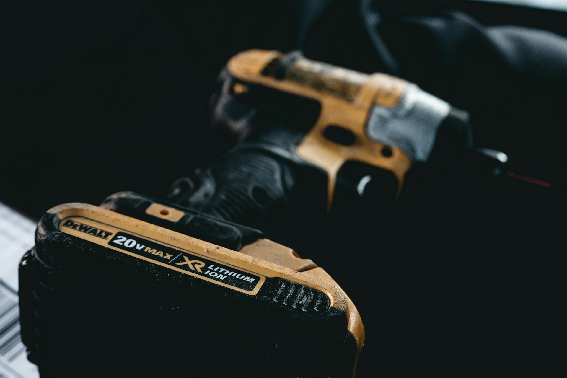 Screw Gun vs Impact Driver for Decking