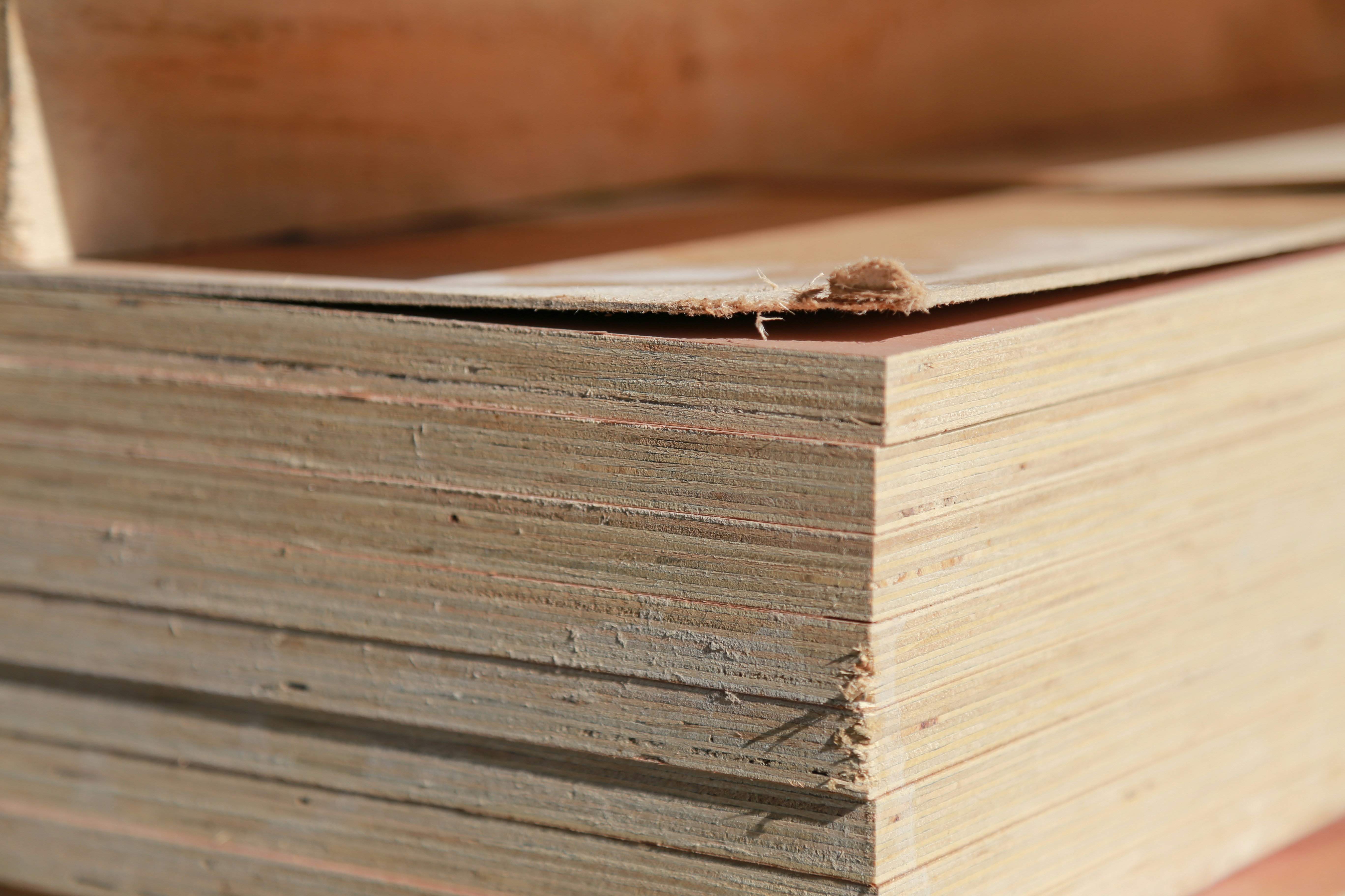 What Makes Marine Plywood Different (And Why It Matters)