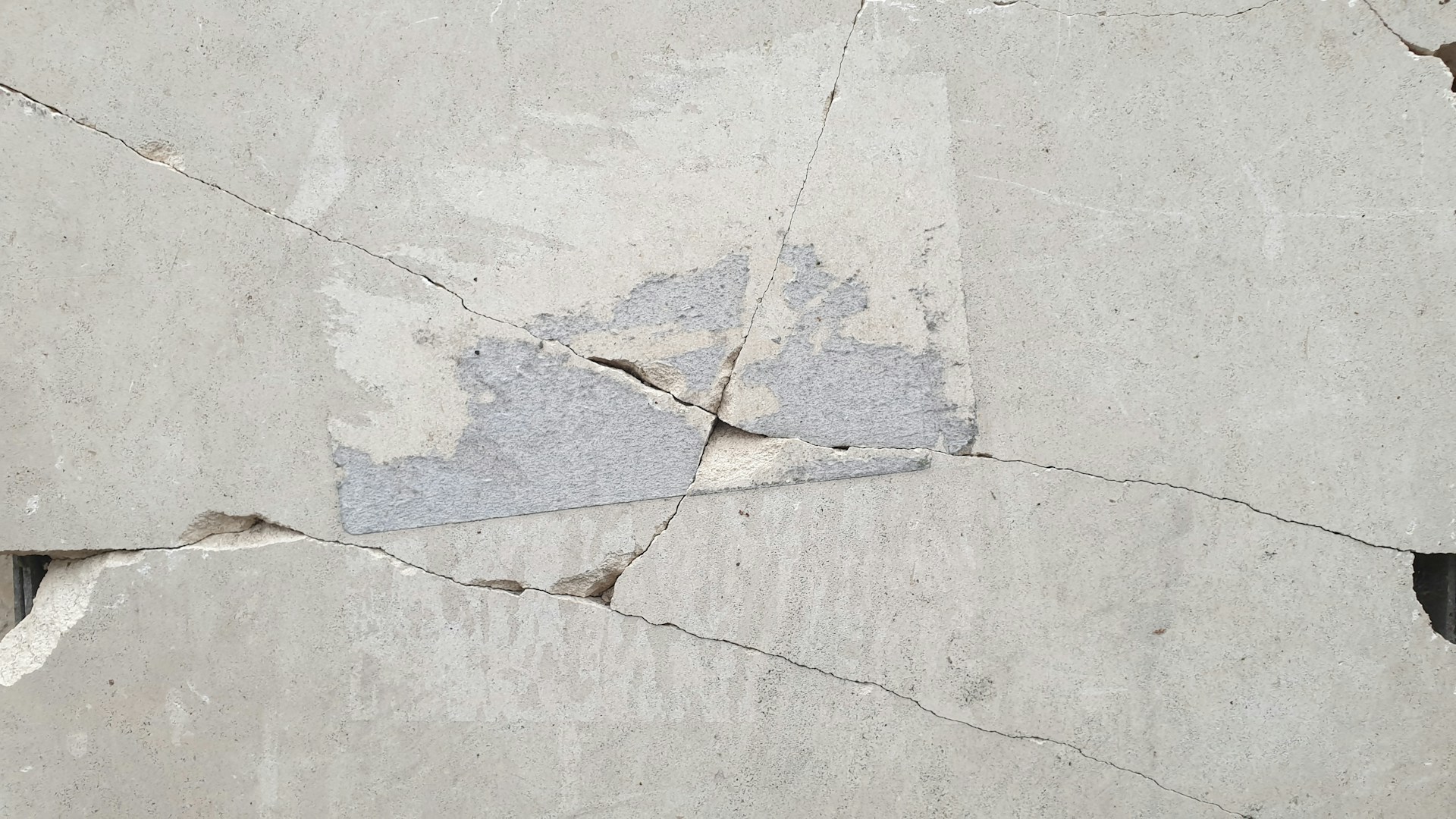 Concrete Subfloor Preparation: What Actually Needs to Happen Before Self-Leveler