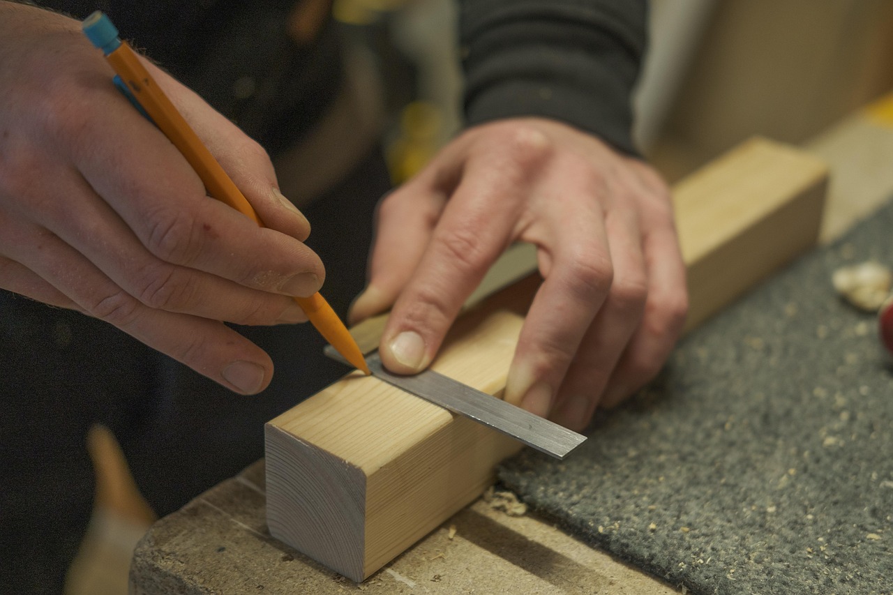 Fret Saw vs Jeweler's Saw